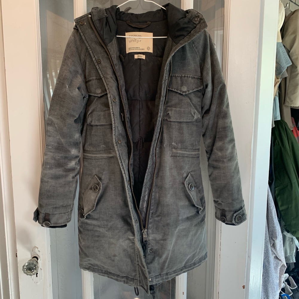 Community aritizia jacket/parka